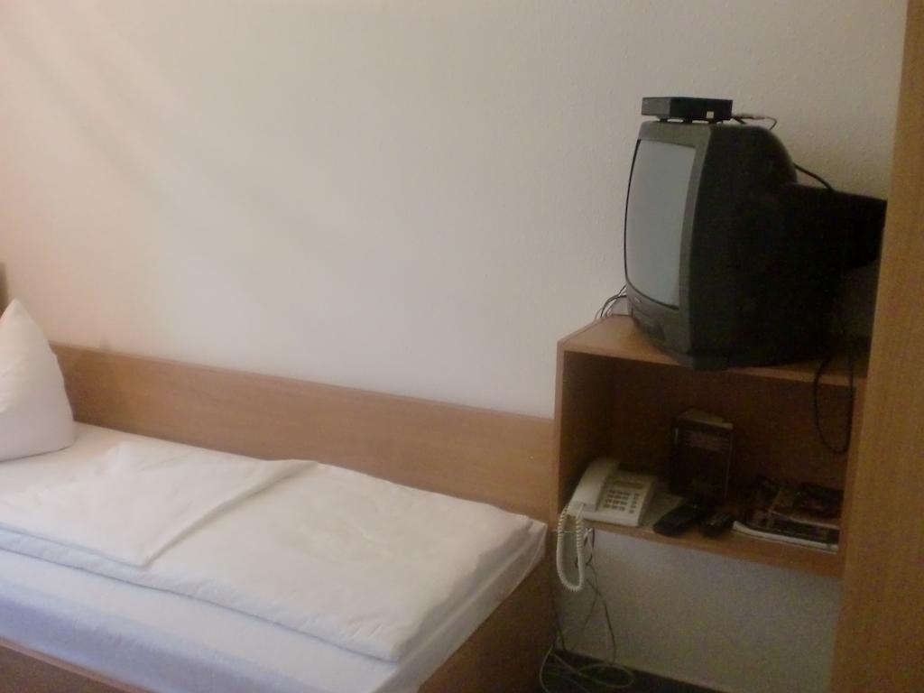 Hotel & Restaurant "Zum Firstenstein" Konigshain ห้อง รูปภาพ