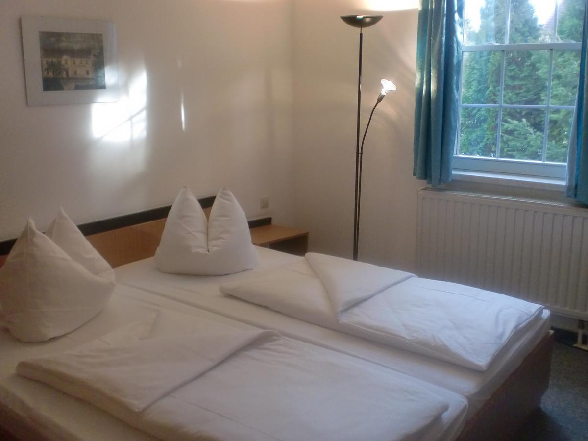 Hotel & Restaurant "Zum Firstenstein" Konigshain ภายนอก รูปภาพ