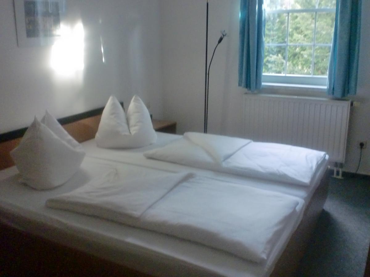Hotel & Restaurant "Zum Firstenstein" Konigshain ภายนอก รูปภาพ